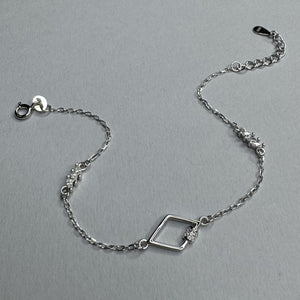 SREBRNA NARUKVICA REINA