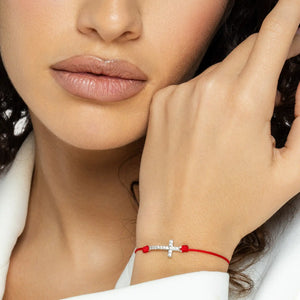 SREBRNA NARUKVICA RED THREAD CROSS