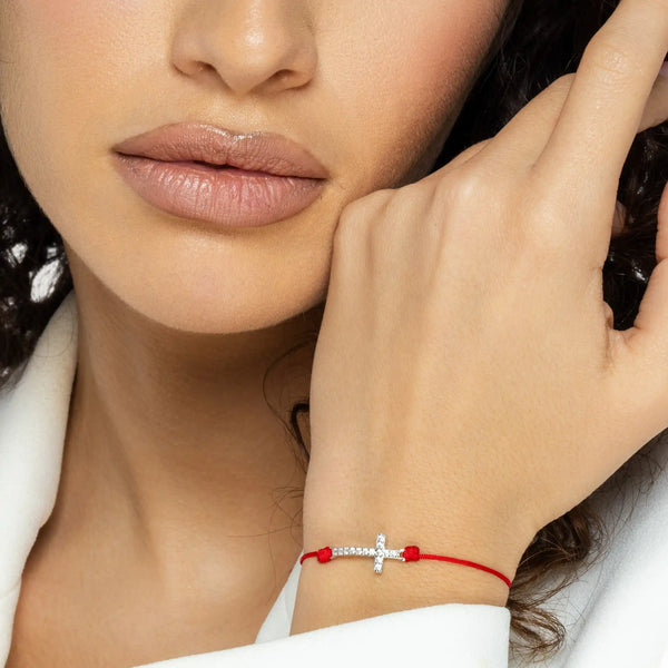 SREBRNA NARUKVICA RED THREAD CROSS