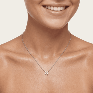 DIAMOND COROLLA LUKSUZNA OGRLICA